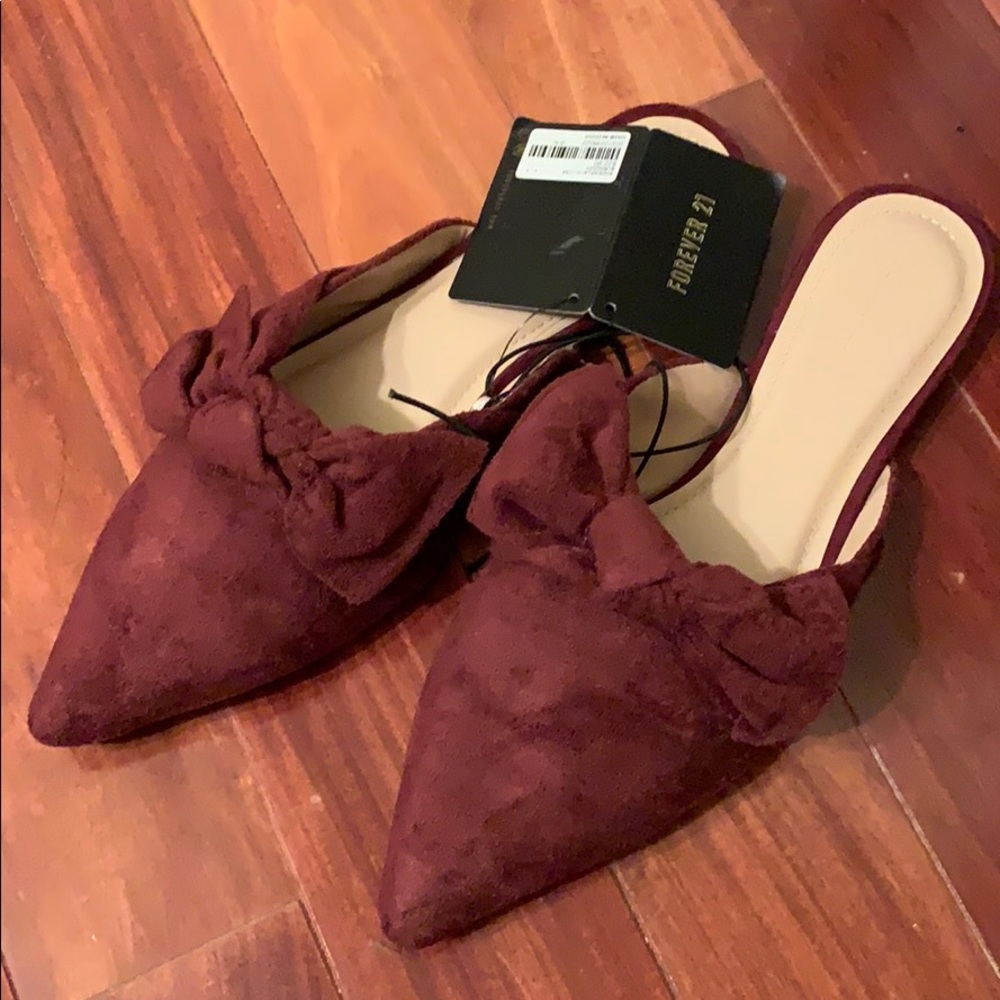 NWT suede flats